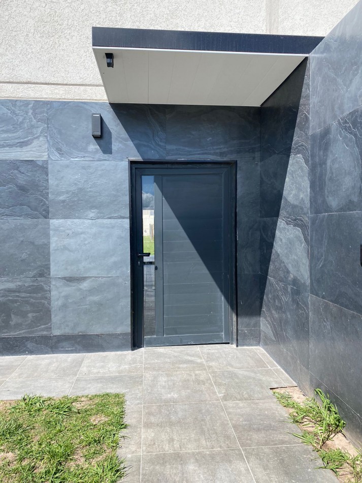 FUNES NORTE . CASAS TERMINADAS CON FINANCIACION Y ENTREGA INMEDIATA