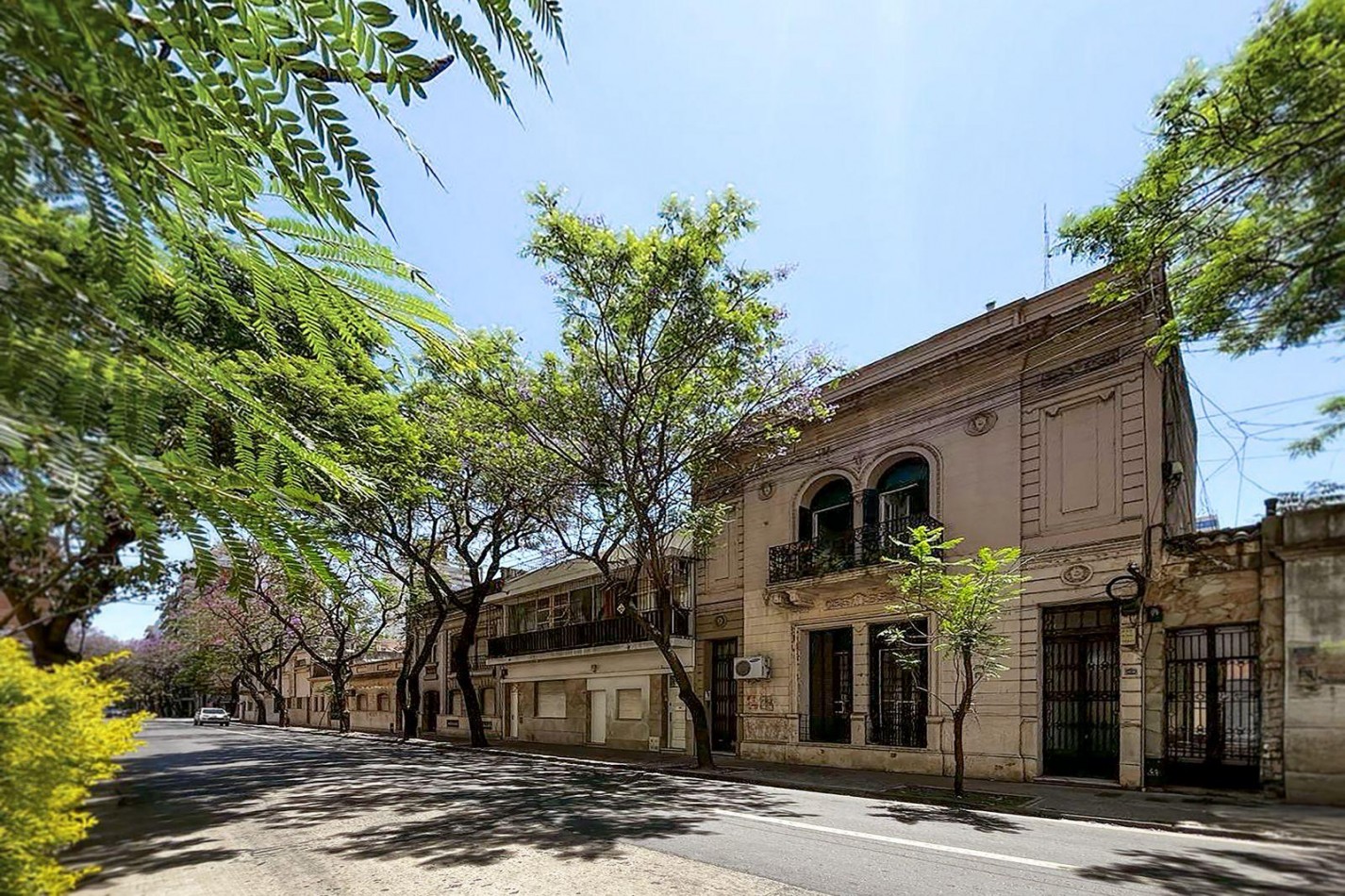 Casa en venta al frente de estilo