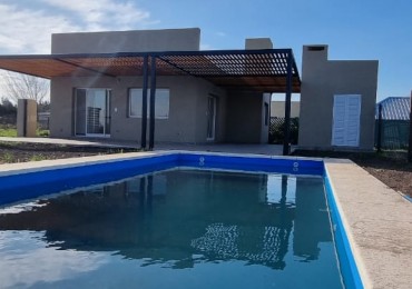 Casa en Venta Funes Town